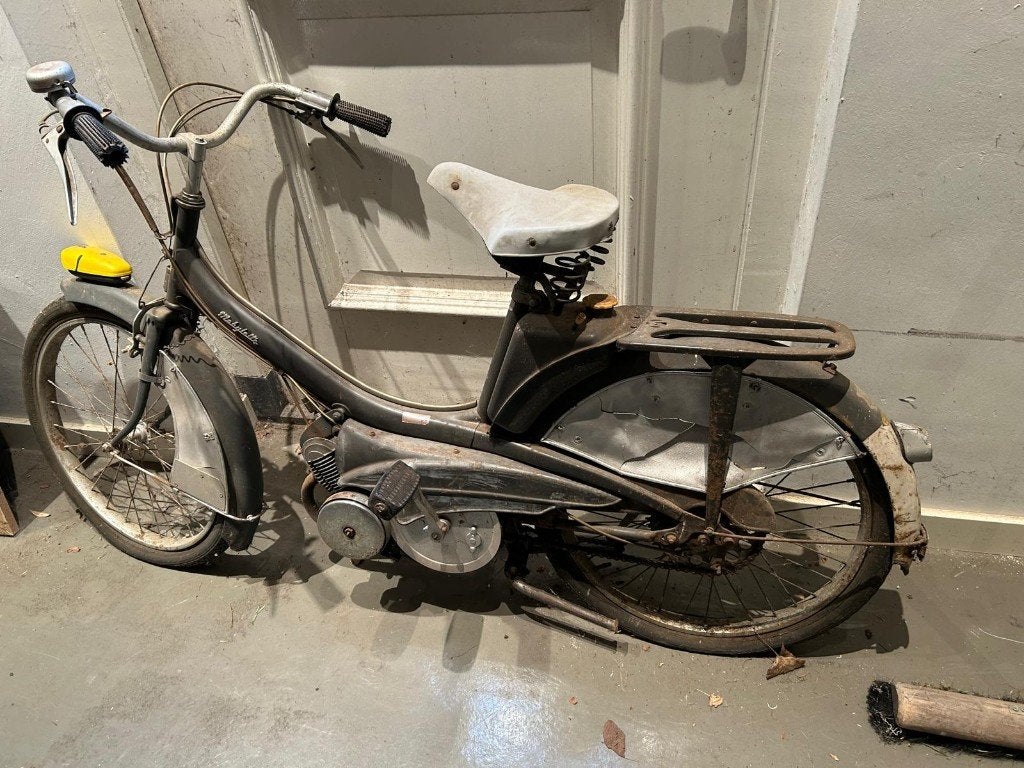 kaptein mobylette, Maximaal 45 km/u, 49 cc, 1 versnellingen, Ophalen
