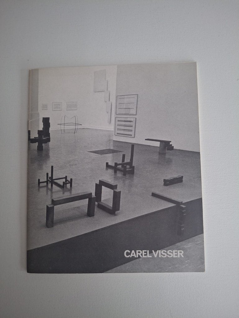 Sculptor's work by Carel Visser, Ophalen of Verzenden, Gelezen