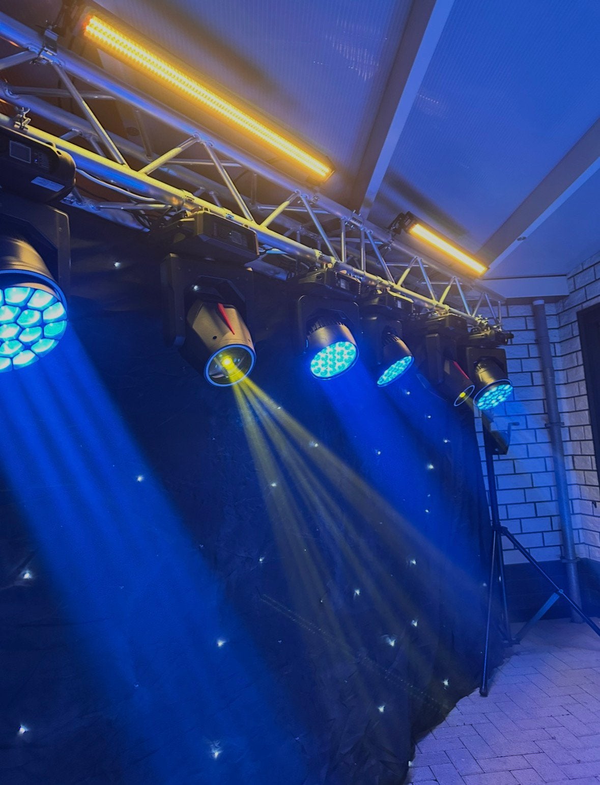 Licht en geluid huren, Ophalen, Zo goed als nieuw, Minder dan 5 meter