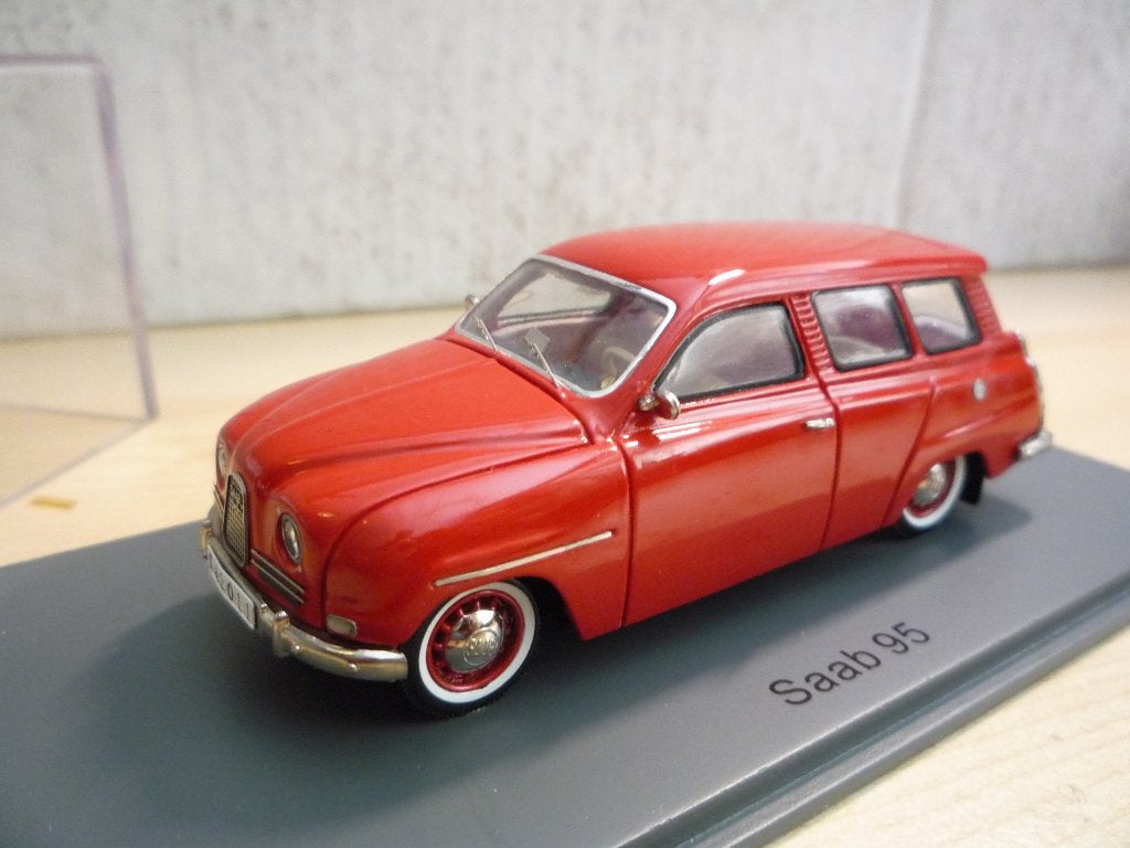 Saab 95 Combi Estate rood Neo Models 1:43, Hobby en Vrije tijd, Modelauto's | 1:43, Ophalen of Verzenden, Zo goed als nieuw, Auto