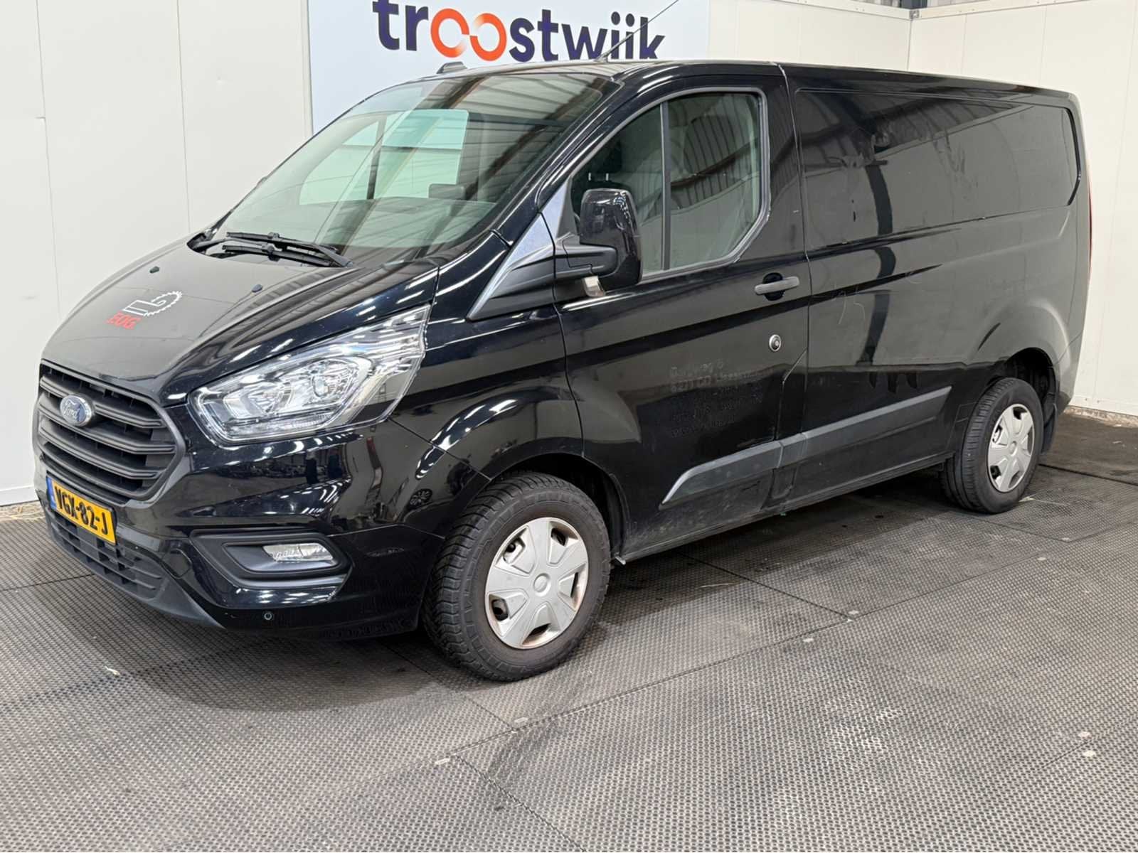 Ford - Transit Custom - 280 - 2.0 TDCI L1H1 Tr - Bedrijfswag, Auto's, Voorwielaandrijving, 4 cilinders, Zwart, 14 km/l