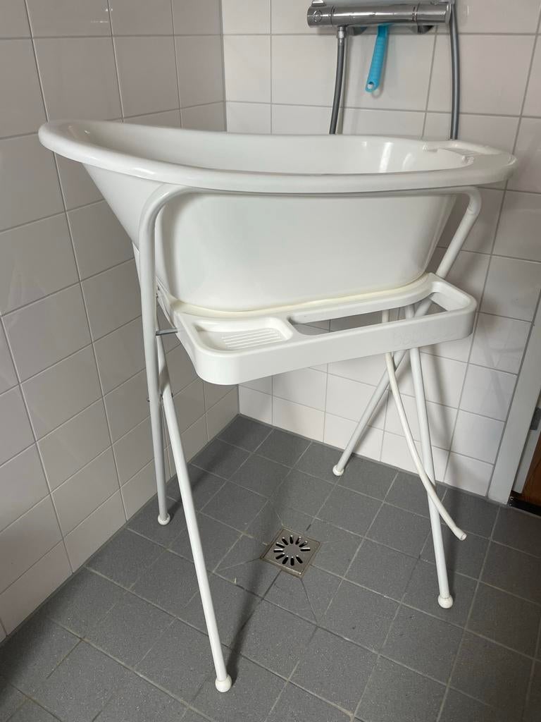Babybadje met ligsteun en standaard, Kinderen en Baby's, Badjes en Verzorging, Ophalen, Gebruikt, Badje, Standaard