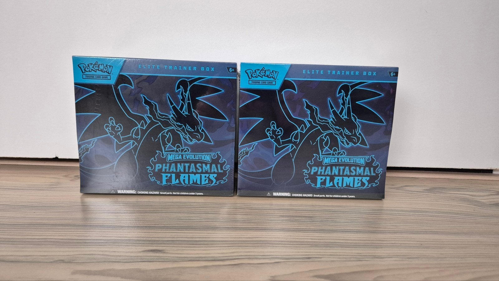 2x Phantasmal Flames etb €150 per stuk, Hobby en Vrije tijd, Ophalen of Verzenden, Nieuw, Overige typen
