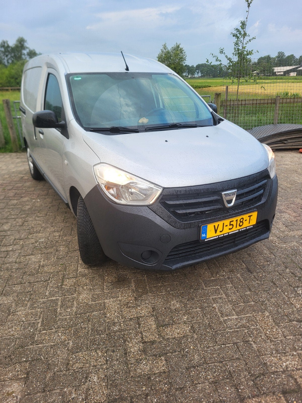 Dacia Dokker Van 1.5 dCi 75pk 2015, Auto's, 74 pk, 4 cilinders, Origineel Nederlands, 1181 kg