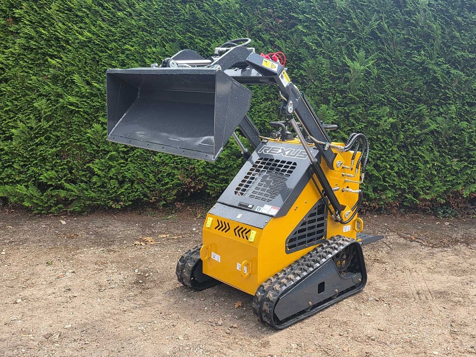 Infront - Skidster - Minishovel - Schranklader - Rupsbanden, Wiellader of Shovel