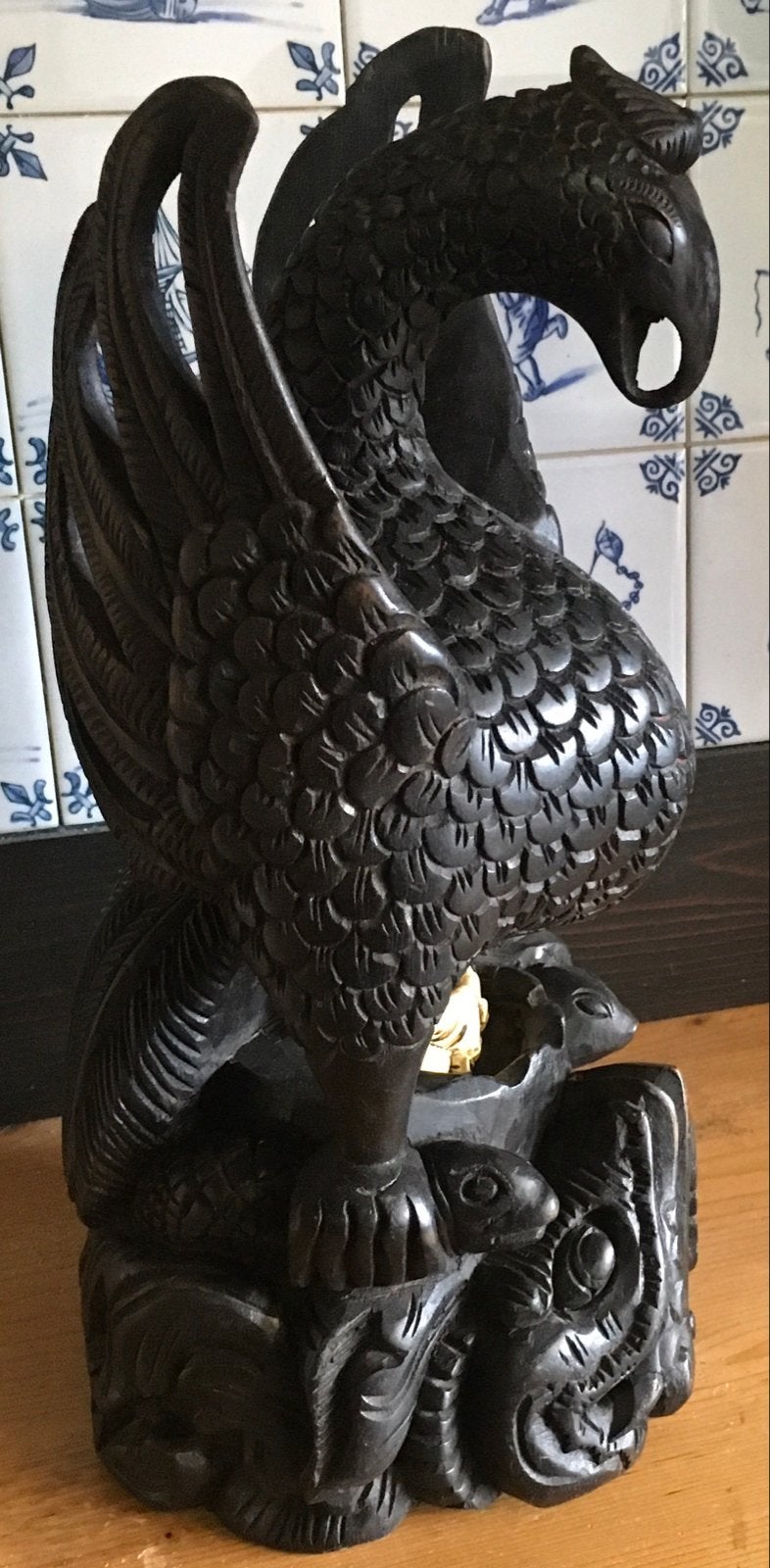 Indonesisch Garuda beeld met kleine Boeddha, Hout, Ophalen of Verzenden, Handgemaakt, 20 - 50 cm, Beeld