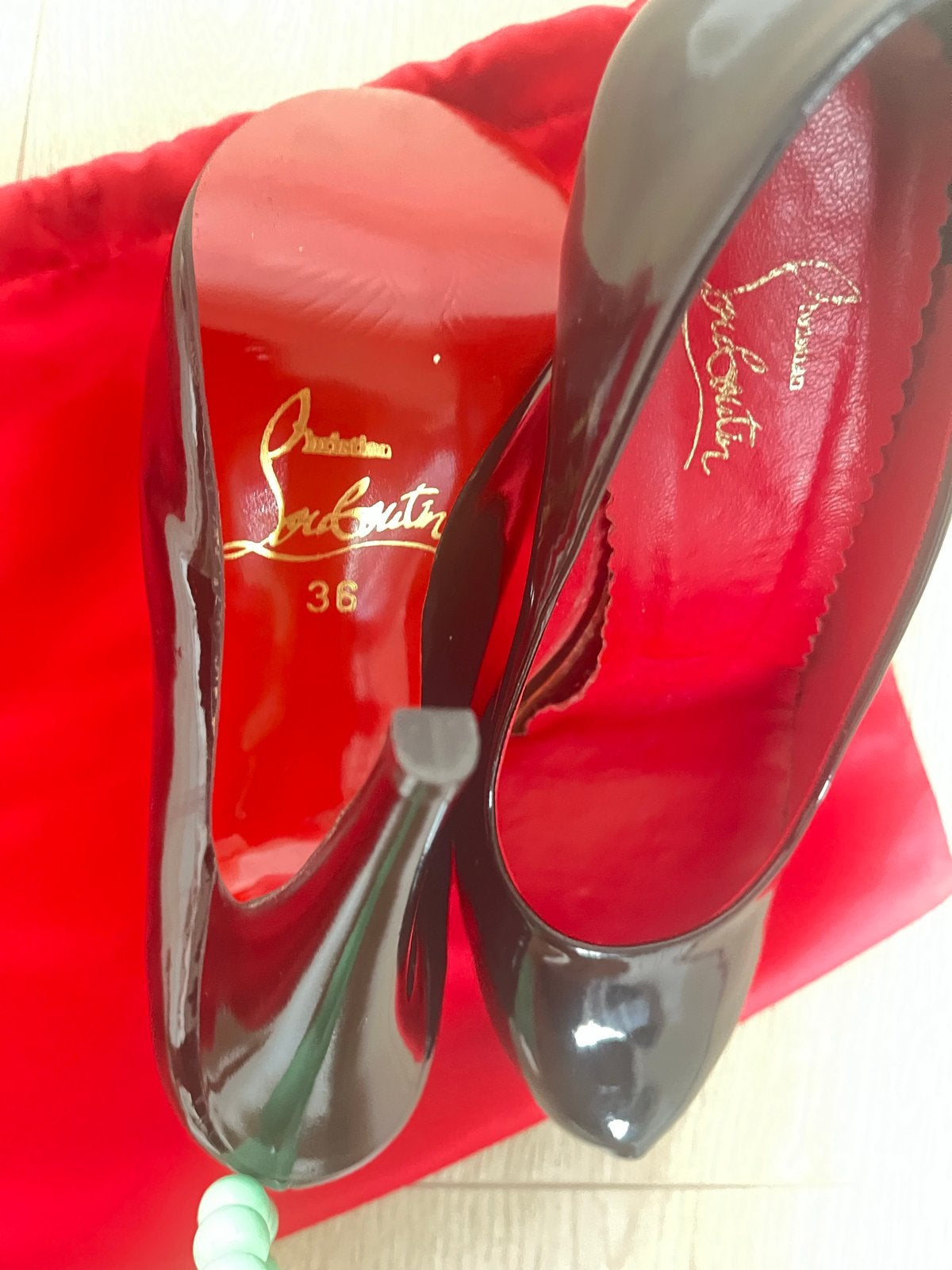 Christian Louboutin Pumps Zwart Lakleer Maat 36, Ophalen of Verzenden, Zo goed als nieuw, Zwart, Pumps