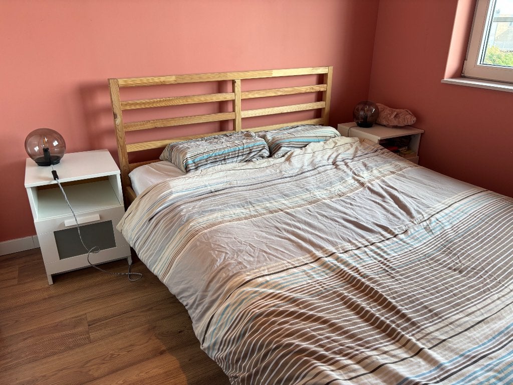 IKEA bed Tarva 140x200 met Luroy lattenbodem, Huis en Inrichting, Slaapkamer | Bedden, Ophalen, Gebruikt, Bruin, Tweepersoons