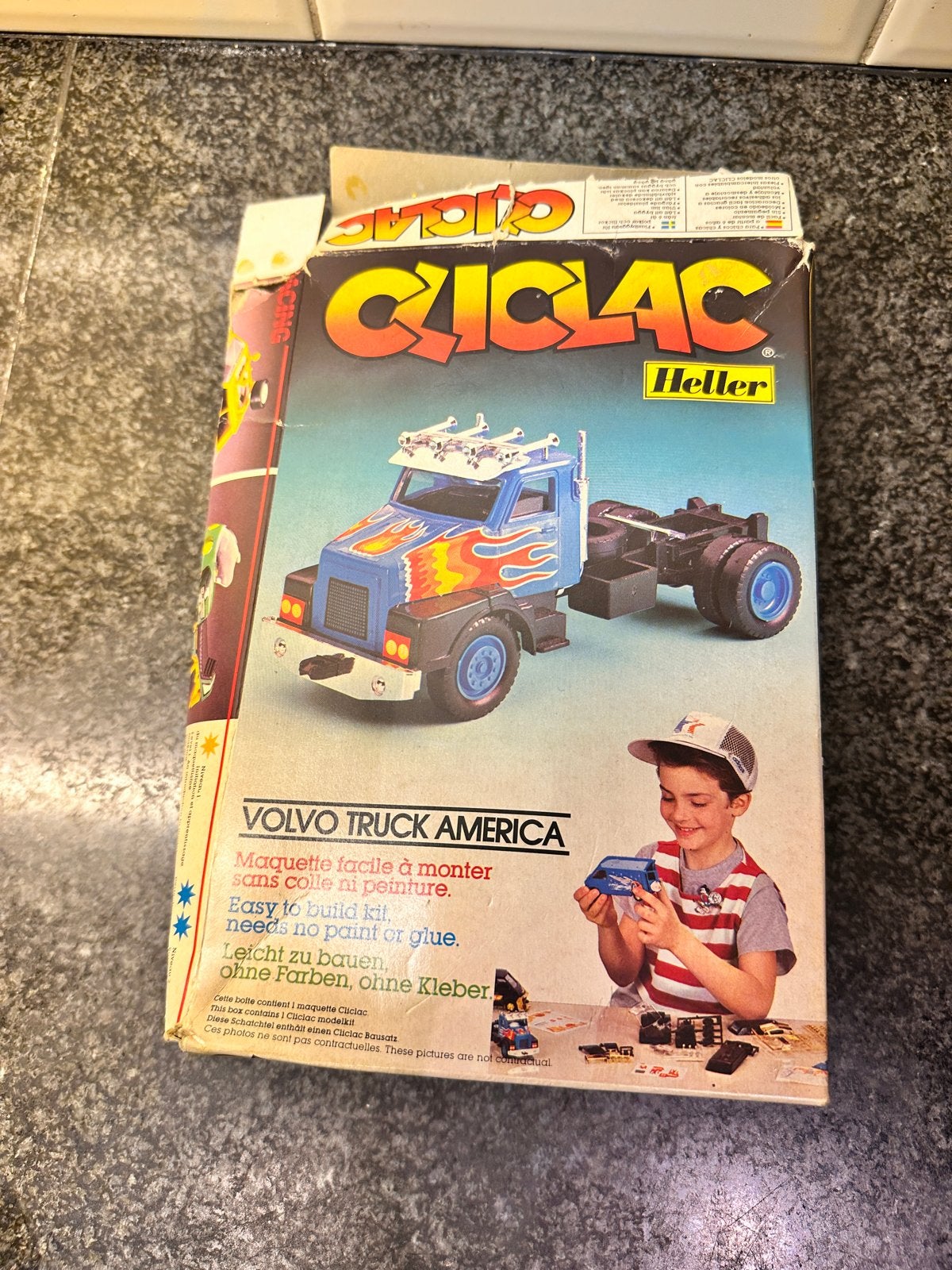 Cliclac Volvo Truck America bouwkit (nr. 2007), Ophalen of Verzenden, Gebruikt, Truck, Heller