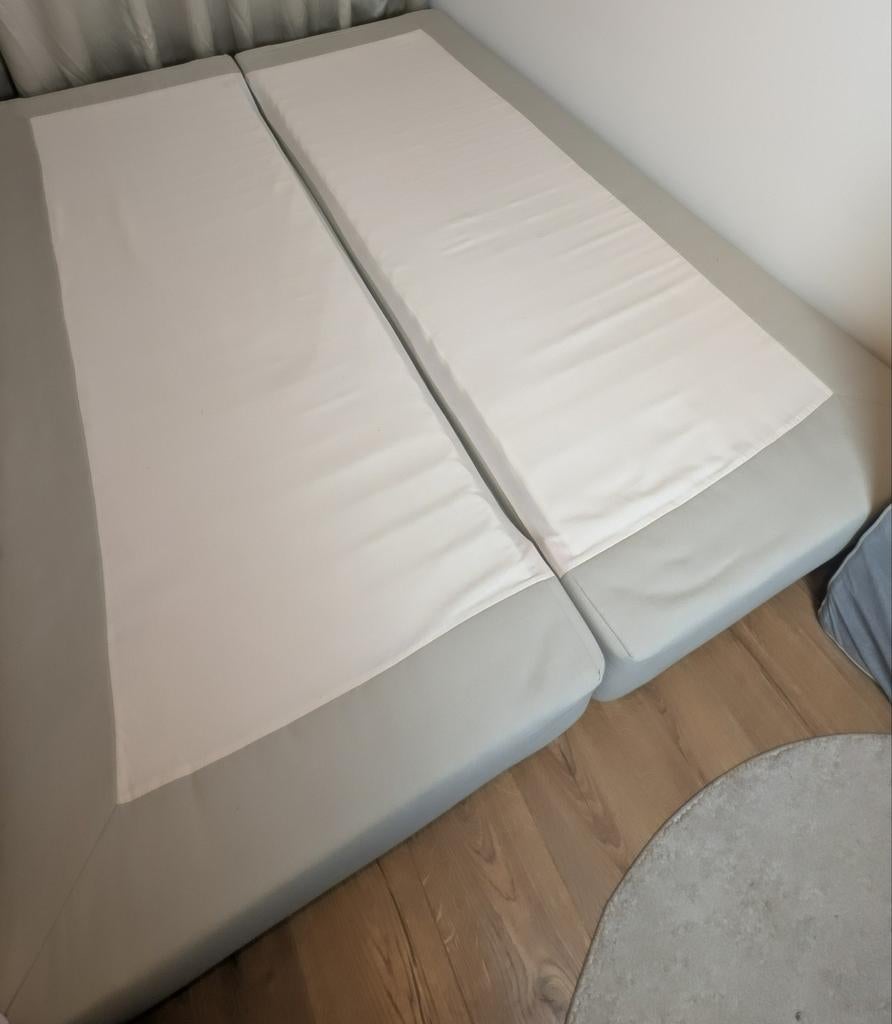 IKEA boxspring grijs 160x200 - Zo goed als nieuw, Ophalen, Tweepersoons, Zo goed als nieuw, Bedbodem