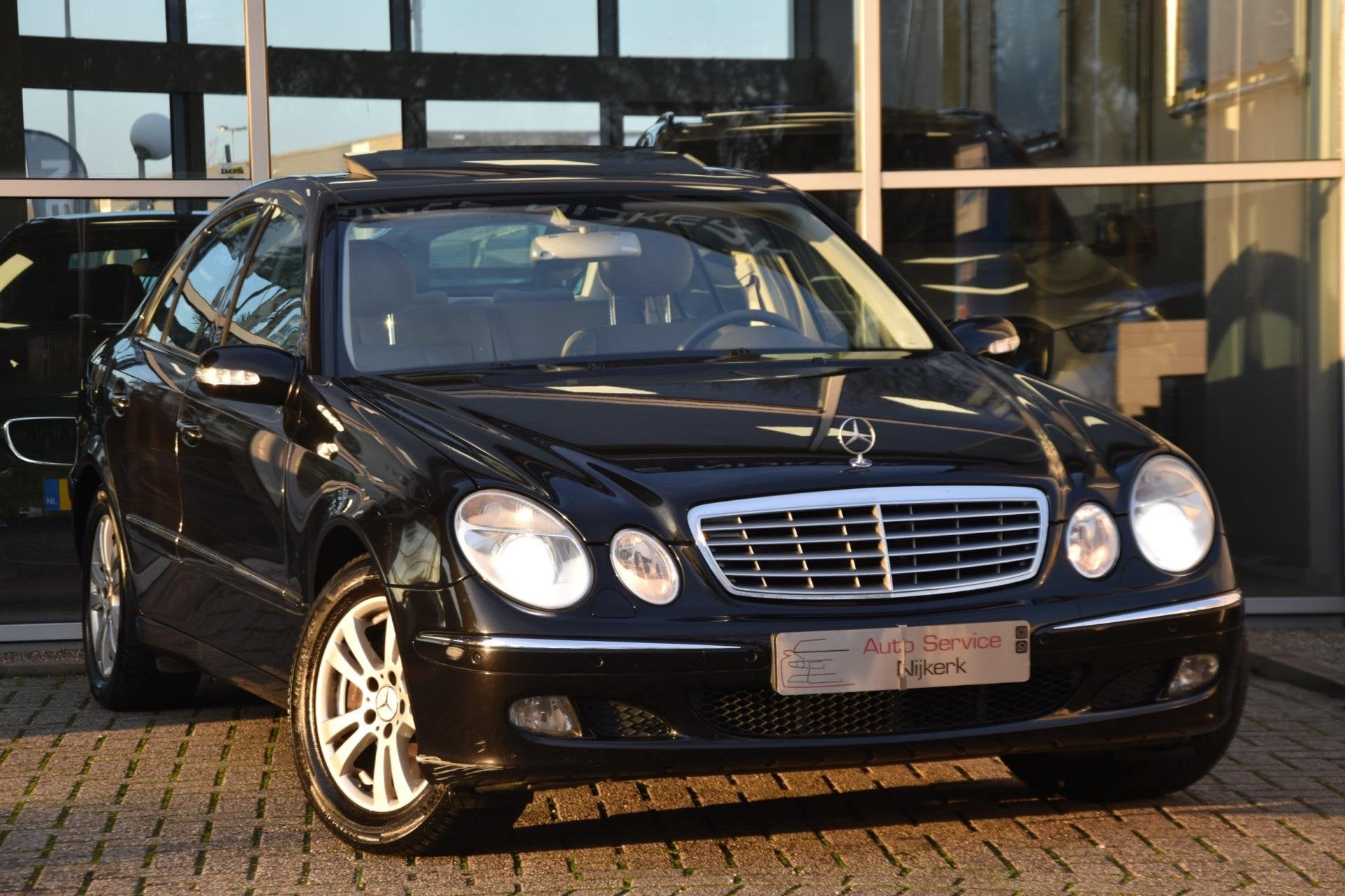 Mercedes-Benz E-klasse E350 Elegance Aut. | Youngtimer | Led, Auto's, Mercedes-Benz, Automaat, Achterwielaandrijving, Gebruikt