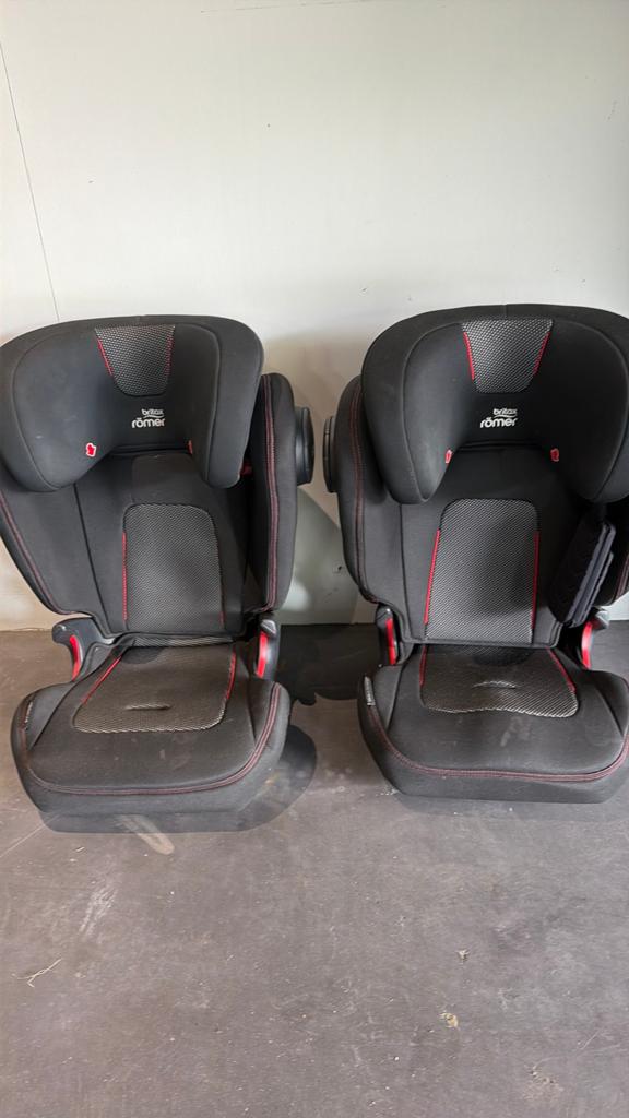 2x Autostoel Britax Römer kidfix III air Black, Kinderen en Baby's, Autostoeltjes, Ophalen, Romer, 15 t/m 36 kg, Zo goed als nieuw
