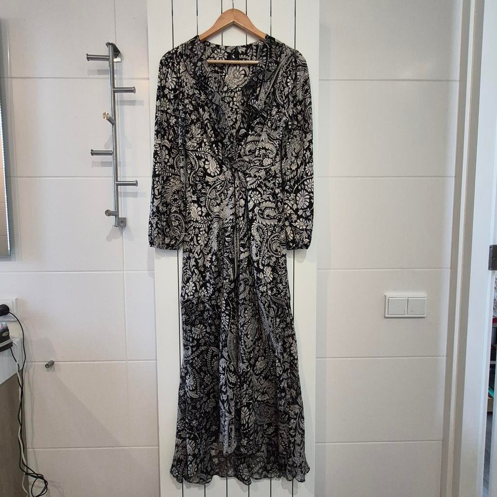 K design jurk maat M, Kleding | Dames, Jurken, Ophalen of Verzenden, Zo goed als nieuw, Maat 38/40 (M), Zwart