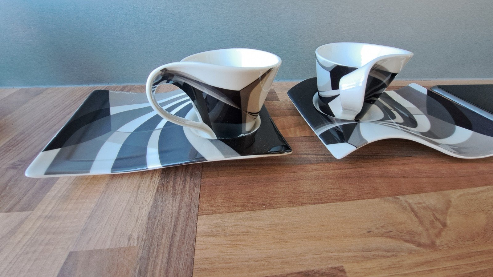 Villeroy & Boch NewWave Caffe 2x Kop en Schotel, Villeroy & Boch, Ophalen of Verzenden, Zo goed als nieuw, Modern