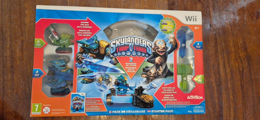Skylanders Trap Team starters set, Spelcomputers en Games, Games | Nintendo Wii, Avontuur en Actie, 2 spelers, Ophalen of Verzenden