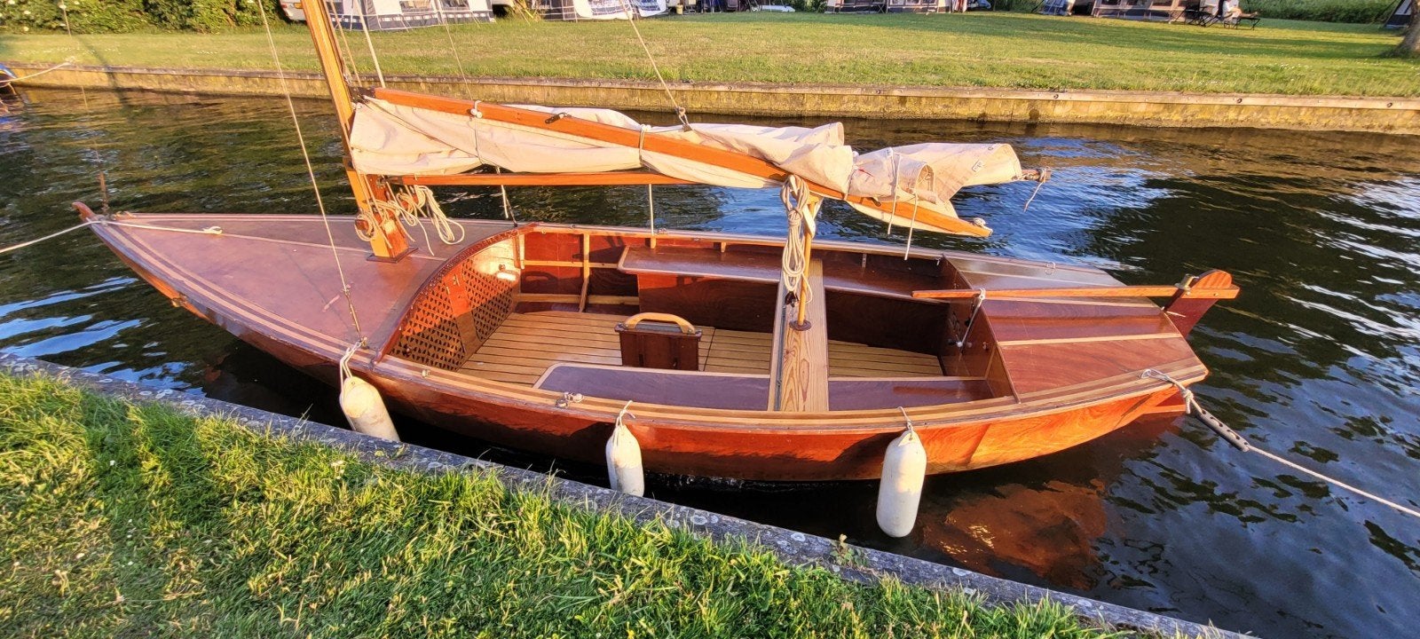 Houten zeilboot met 4 pk Mercury 4 takt en kanteltrailer, Ophalen, Gebruikt, 4 pk, Overige typen