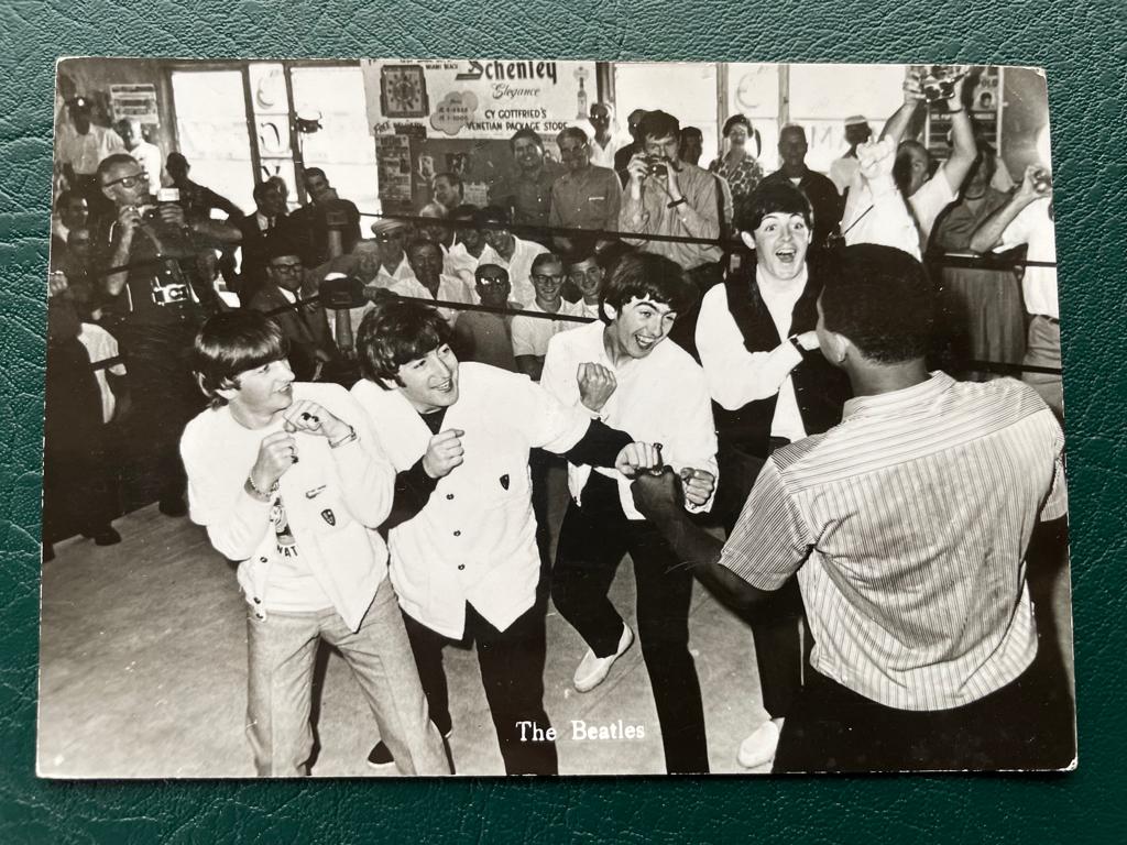 ansichtkaart / kaart van The Beatles 15 / Muhammad Ali., Verzamelen, Verzenden, 1960 tot 1980, Sterren en Beroemdheden