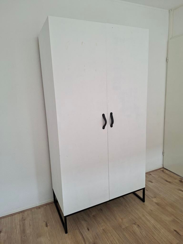 Kast Morris van WOOOD 195x100x53, Ophalen, Gebruikt, 100 tot 150 cm, 150 tot 200 cm