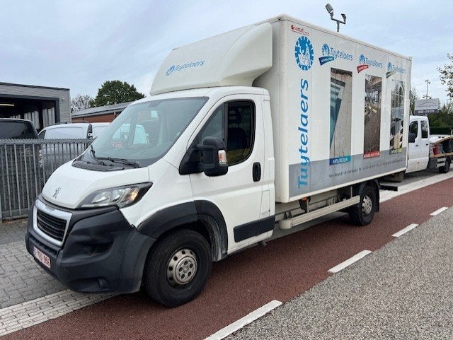 Peugeot Boxer 335 2.0 BlueHDI 120kw KOFFER LAADKLEP LBW AIRC, Voorwielaandrijving, Gebruikt, Euro 6, Wit