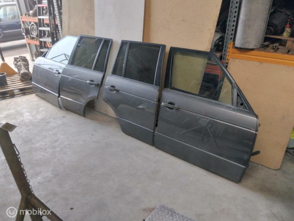 Deuren Range Rover L322 Vogue Portier Deur Grijs Zilver, Land Rover, Deur, Ophalen of Verzenden, Gebruikt