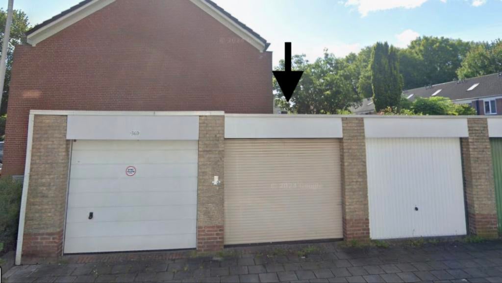 GARAGEBOX TE HUUR (incl. stroom)