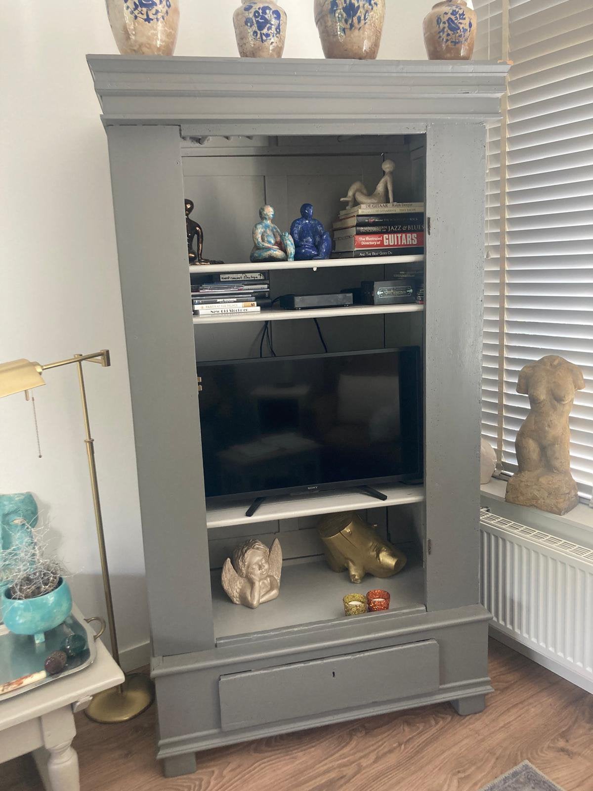 Oude kast, Ophalen