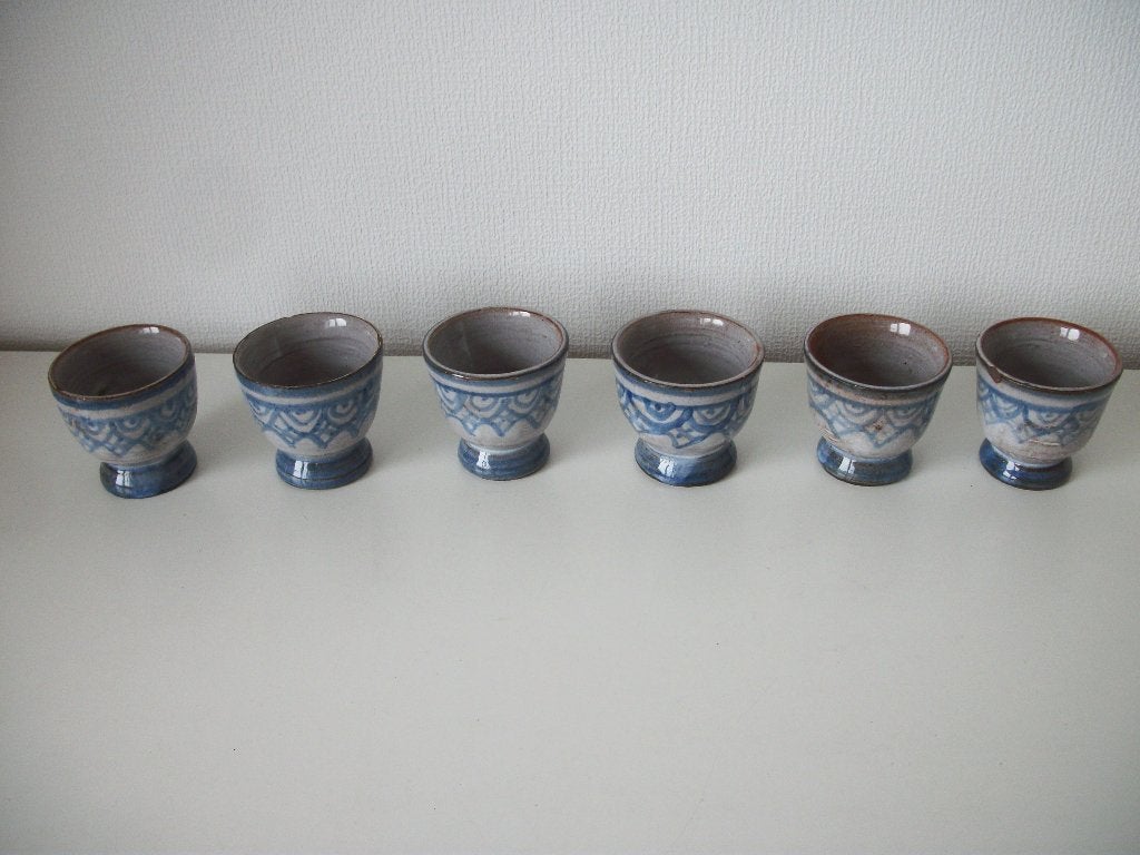 6 Eierdopjes Keramiek - Blauw en Beige - zgan - per stuk, Huis en Inrichting, Aziatisch, Keramiek, Overige typen, Ophalen of Verzenden