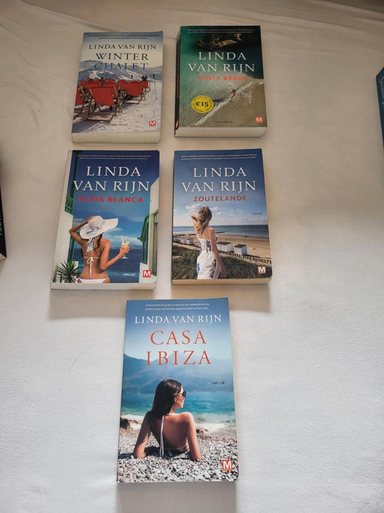 5x Boek Linda van Rijn, Boeken, Ophalen of Verzenden, Zo goed als nieuw