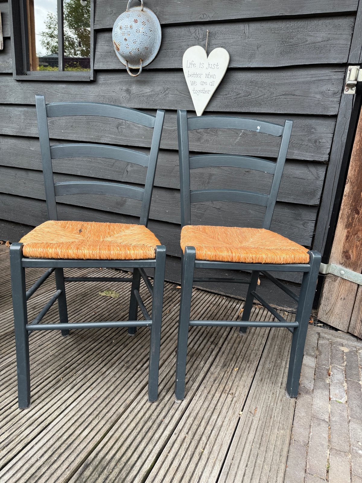2 brocante stoeltjes met biezen zitting, Antiek en Kunst, Curiosa en Brocante, Ophalen