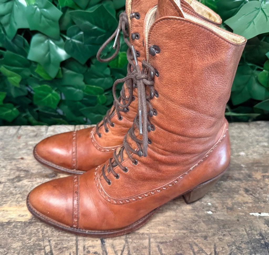 bijna Nieuw victoriaans rijglaarsje van Sendra maat 40, Kleding | Dames, Schoenen, Sendra, Bruin, Lage of Enkellaarzen, Ophalen of Verzenden