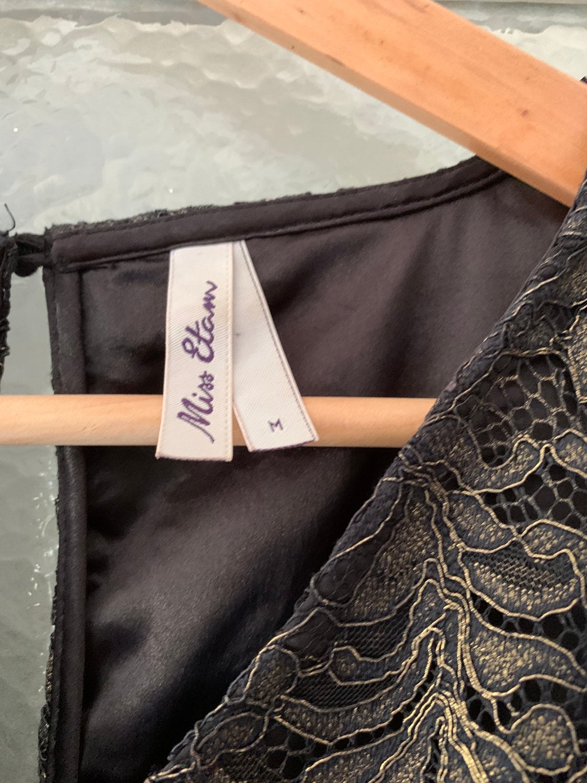 Goud zwart jurk cocktail gala kerst maat M, Kleding | Dames, Ophalen of Verzenden, Zo goed als nieuw, Zwart, Cocktailjurk