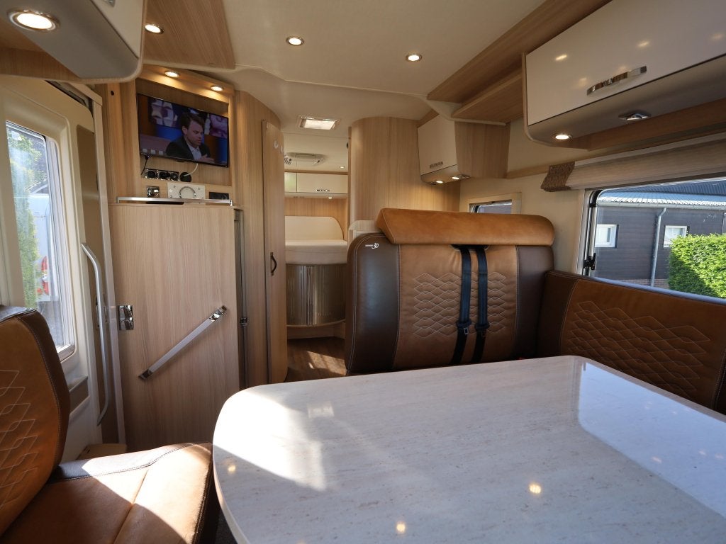 Bürstner Ixeo Time IT 734 dakairco en trekhaak, Caravans en Kamperen, Campers, Niet ingevuld, Ringverwarming, Fiat, Bedrijf