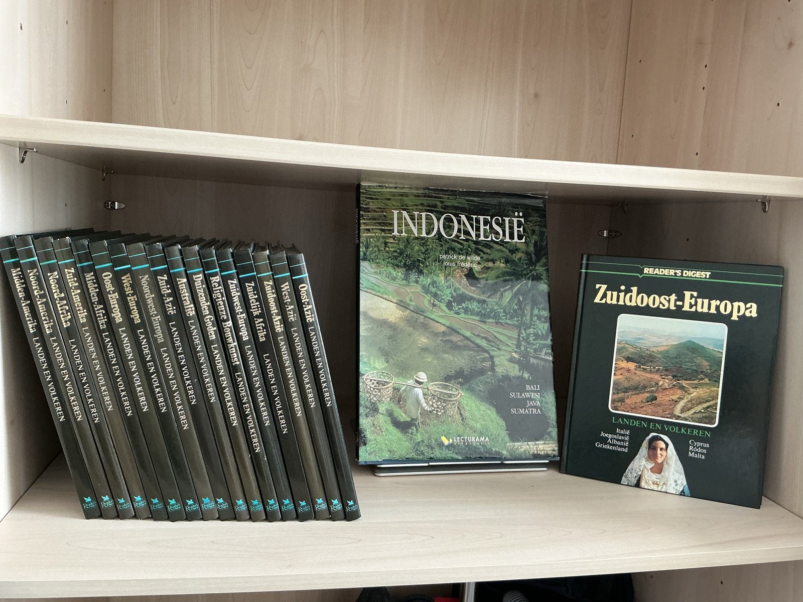 Reader's Digest Encyclopedie & Boek Indonesië, Boeken, Encyclopedieën, Ophalen, Gelezen, Algemeen, Complete serie