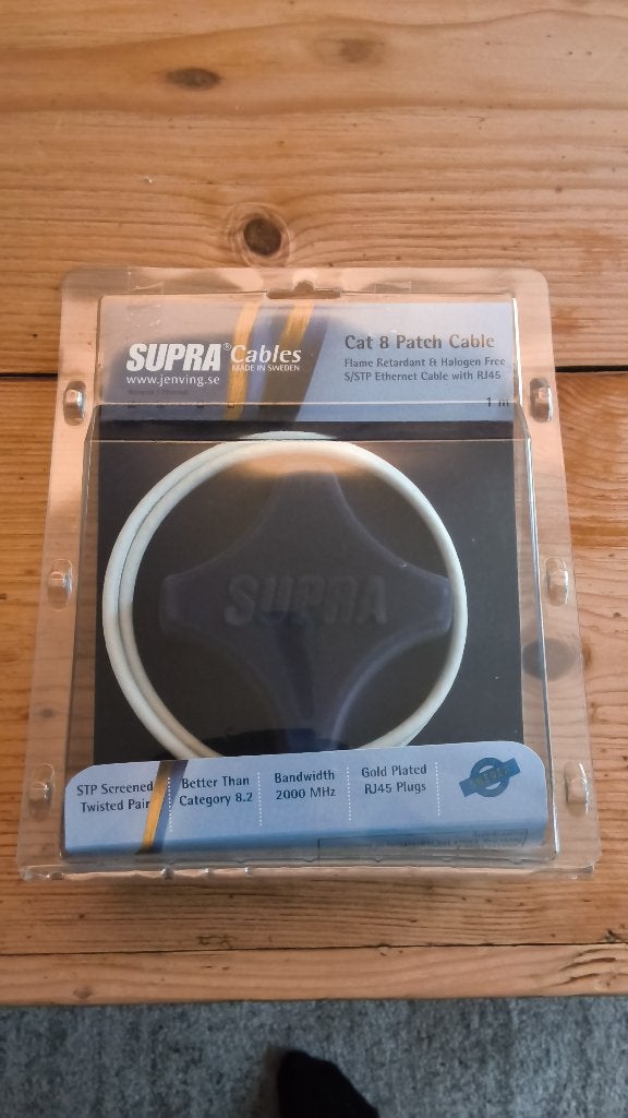 Supra CAT 8 Cable 1.0m, Audio, Tv en Foto, Ophalen of Verzenden, Zo goed als nieuw, Minder dan 2 meter, Overige kabels