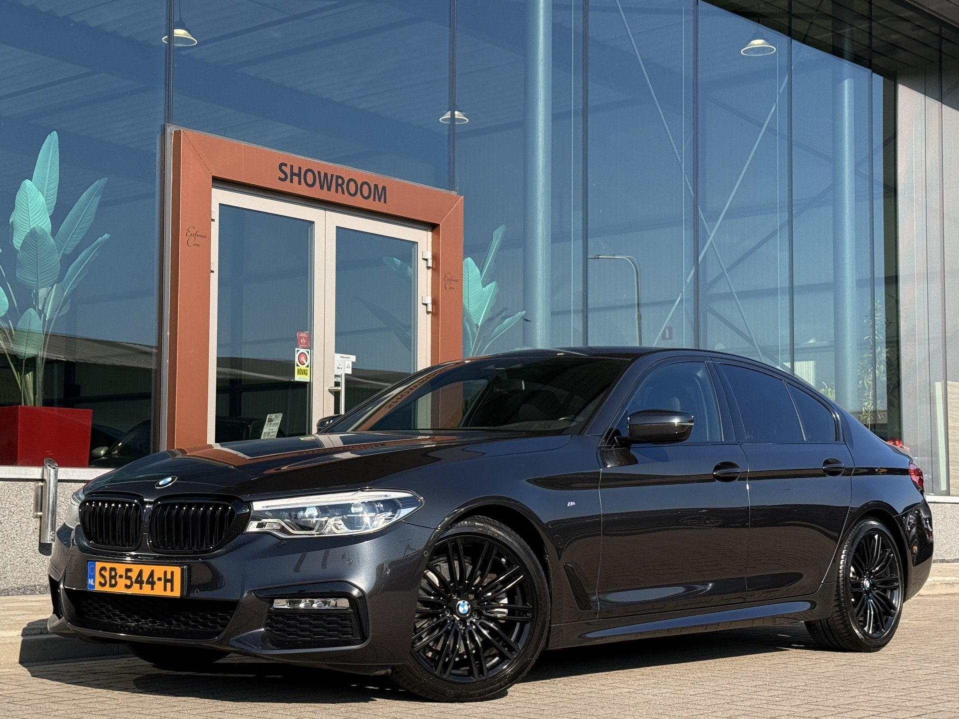 BMW 5 Serie 520i M-Sport High Executive | Led | Navi | Cruis, Auto's, Automaat, Achterwielaandrijving, Gebruikt, Euro 6