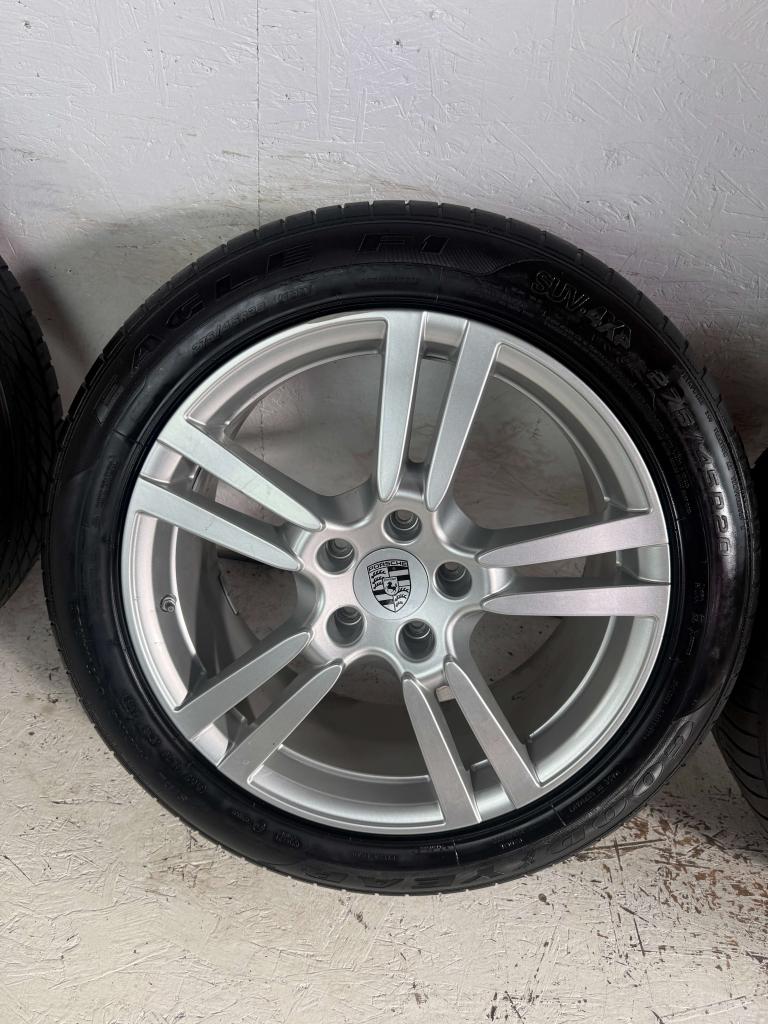 Porsche Cayenne S GTS Turbo velgen 20" 5x130 zomerset TPMS, Niet ingevuld, Gebruikt, 275 mm, Banden en Velgen