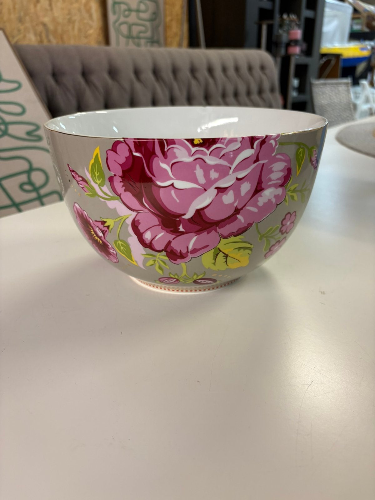Pip floral khaki grote kom / saladeschaal, Pip Studio, Ophalen of Verzenden, Kom(men), Overige stijlen