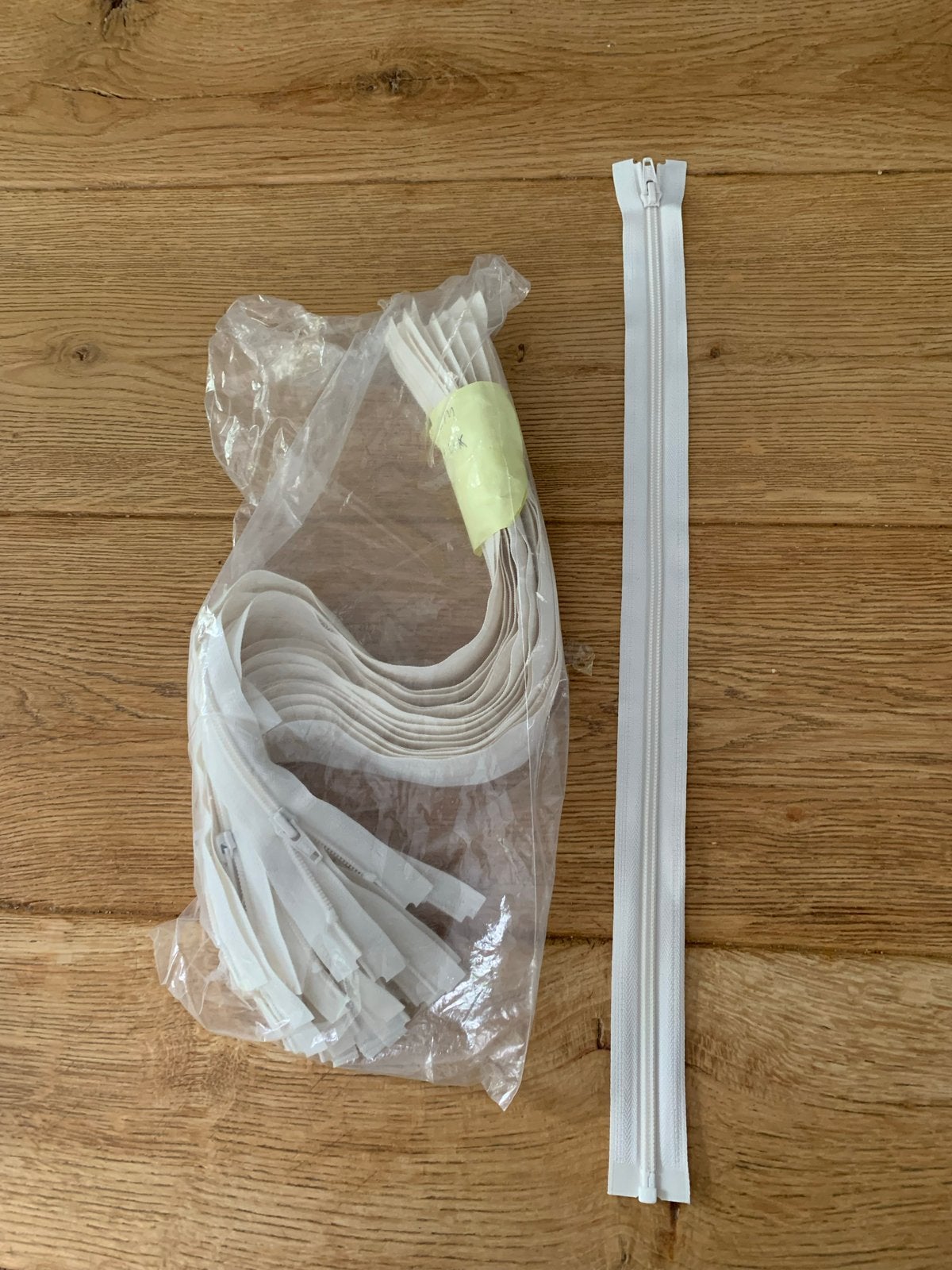 YKK Spiraalritsen 50cm Offwhite - 16 stuks, Hobby en Vrije tijd, Naaien en Fournituren, Ophalen of Verzenden, Nieuw, Rits of Sluiting