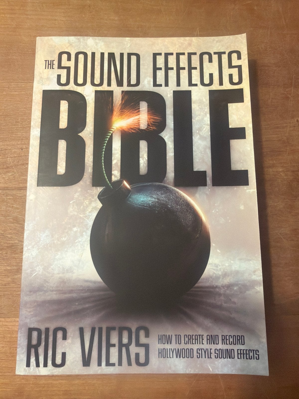 The Sound Effects Bible - Ric Viers (Boek), Boeken, Ophalen of Verzenden, Zo goed als nieuw, Vakgebied of Filmindustrie