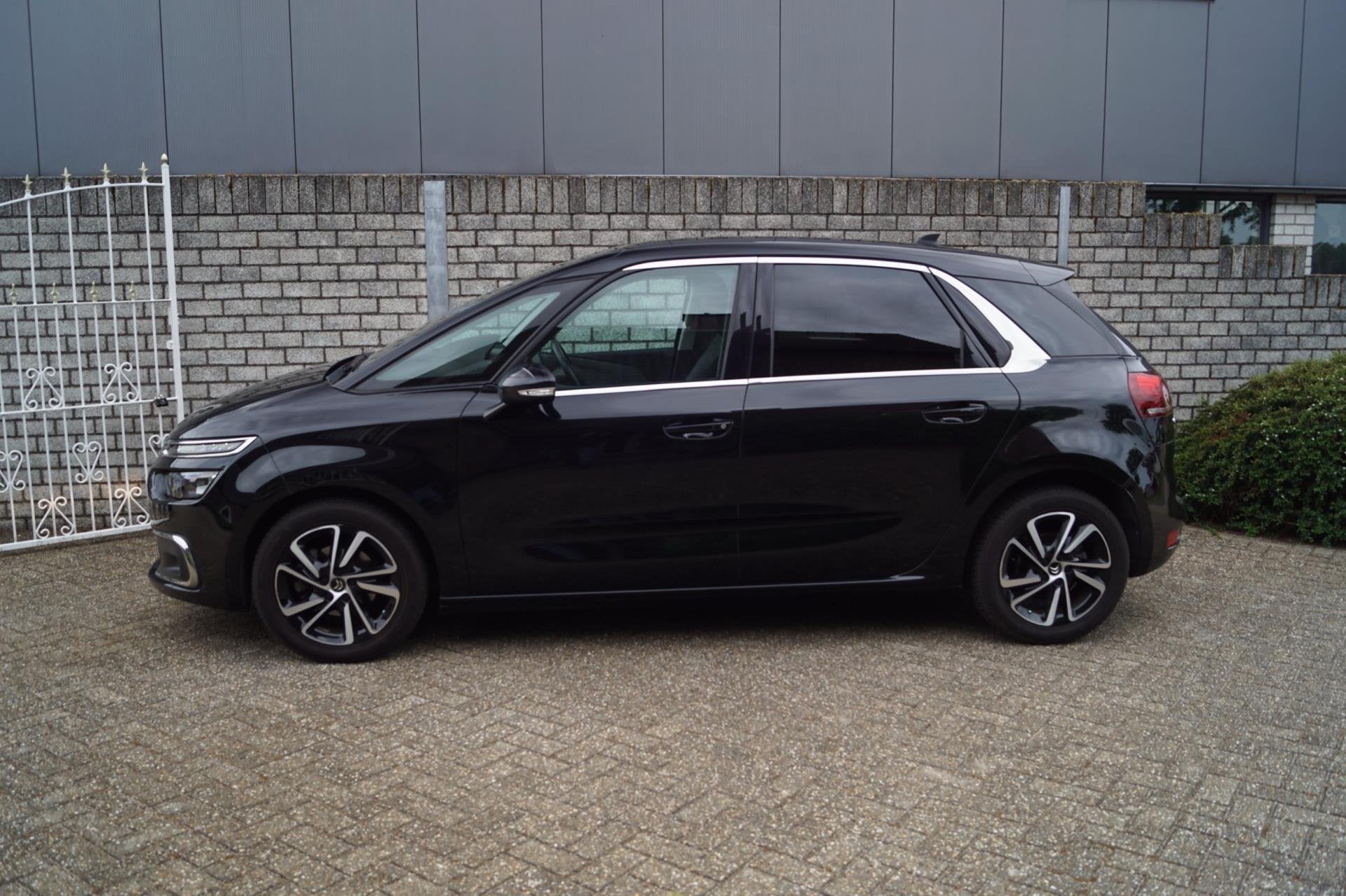 Citroen C4 Picasso 1.2 PureTech Feel Navi Camera Apple Carpl, Voorwielaandrijving, Dealer onderhouden, Stof, Gebruikt