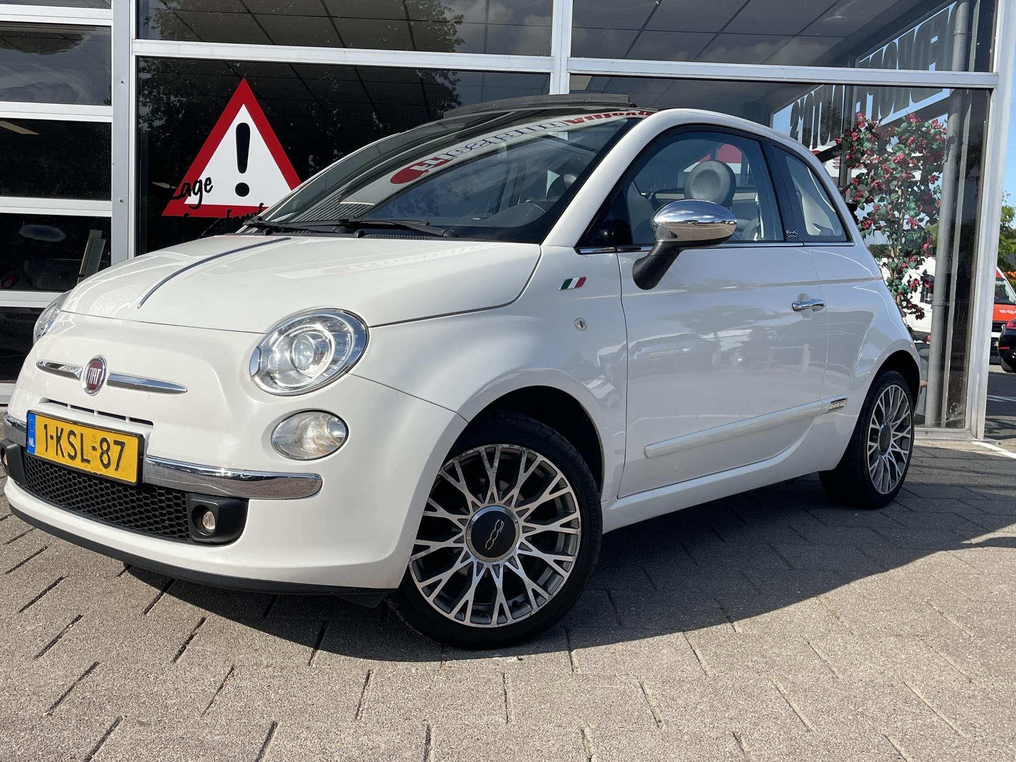 Fiat 500 C 0.9 TwinAir Lounge /Cabrio/Climate/PDC/Lederen in, Auto's, Fiat, Euro 5, 86 pk, Gebruikt, 31 €/maand