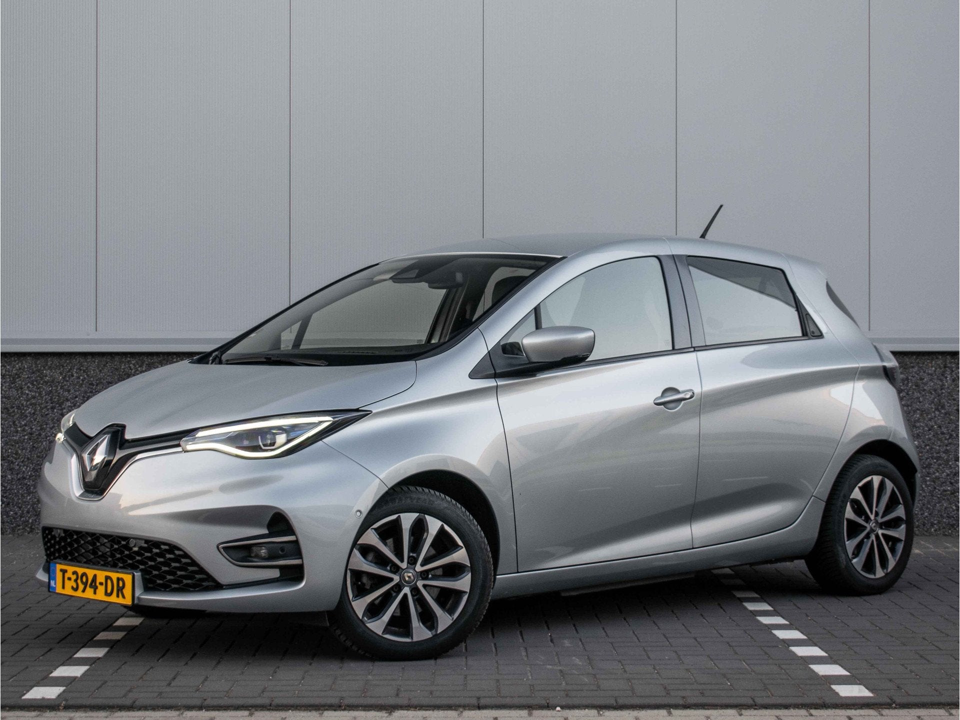Renault ZOE R135 Intens 52 kWh KoopAccu | Snellader | 92 SOH, 136 pk, Gebruikt, Zwart, Leder en Stof