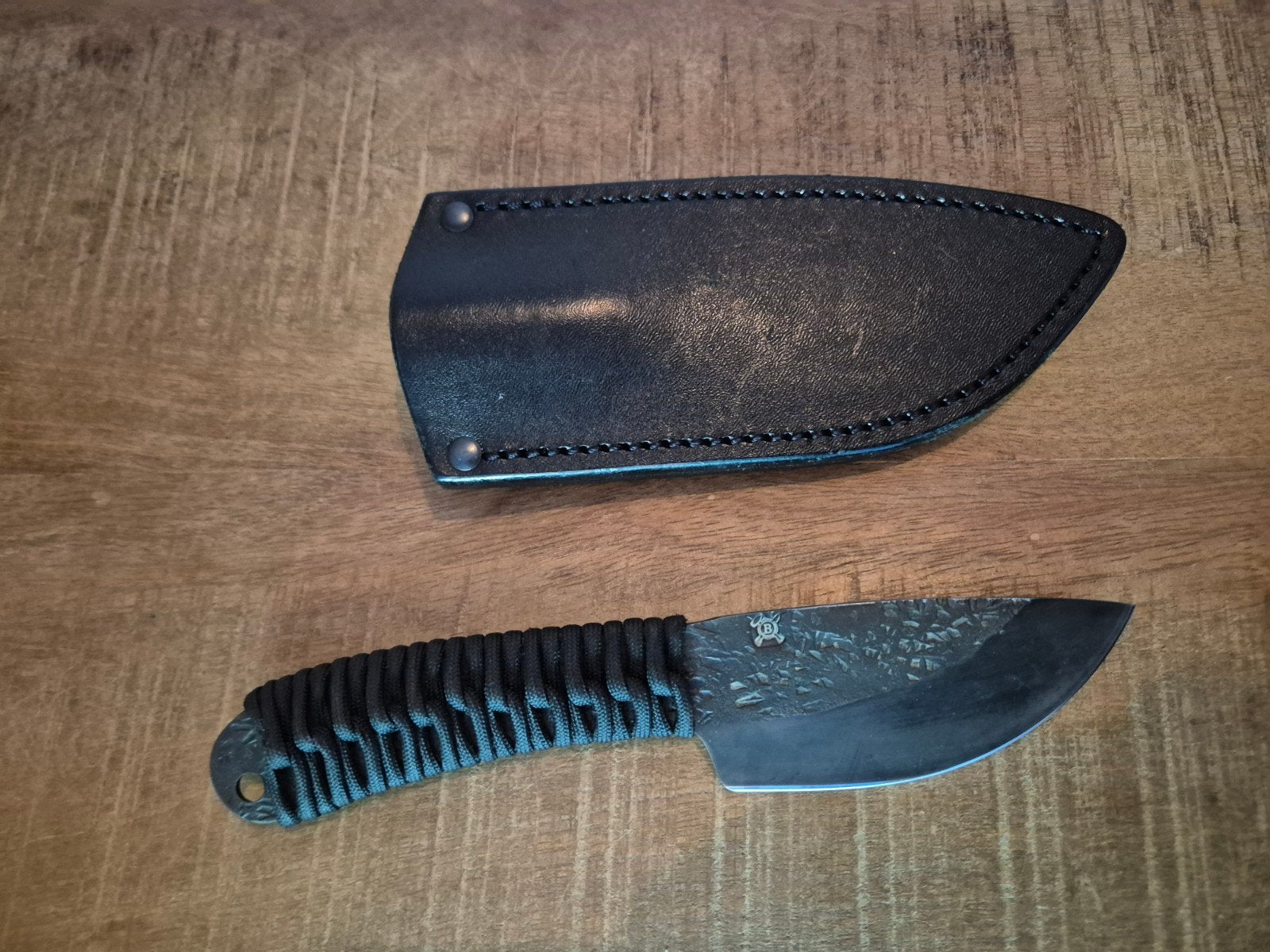 Behring Pro LT Alaskan vast mes met lederen schede, Ophalen of Verzenden