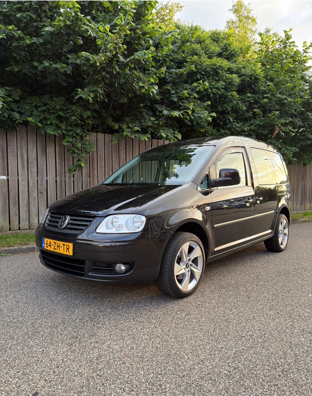 Volkswagen Caddy 1.6 102PK Life 2008 Zwart, Auto's, Bestelauto's, Voorwielaandrijving, Stof, 4 cilinders, 700 kg