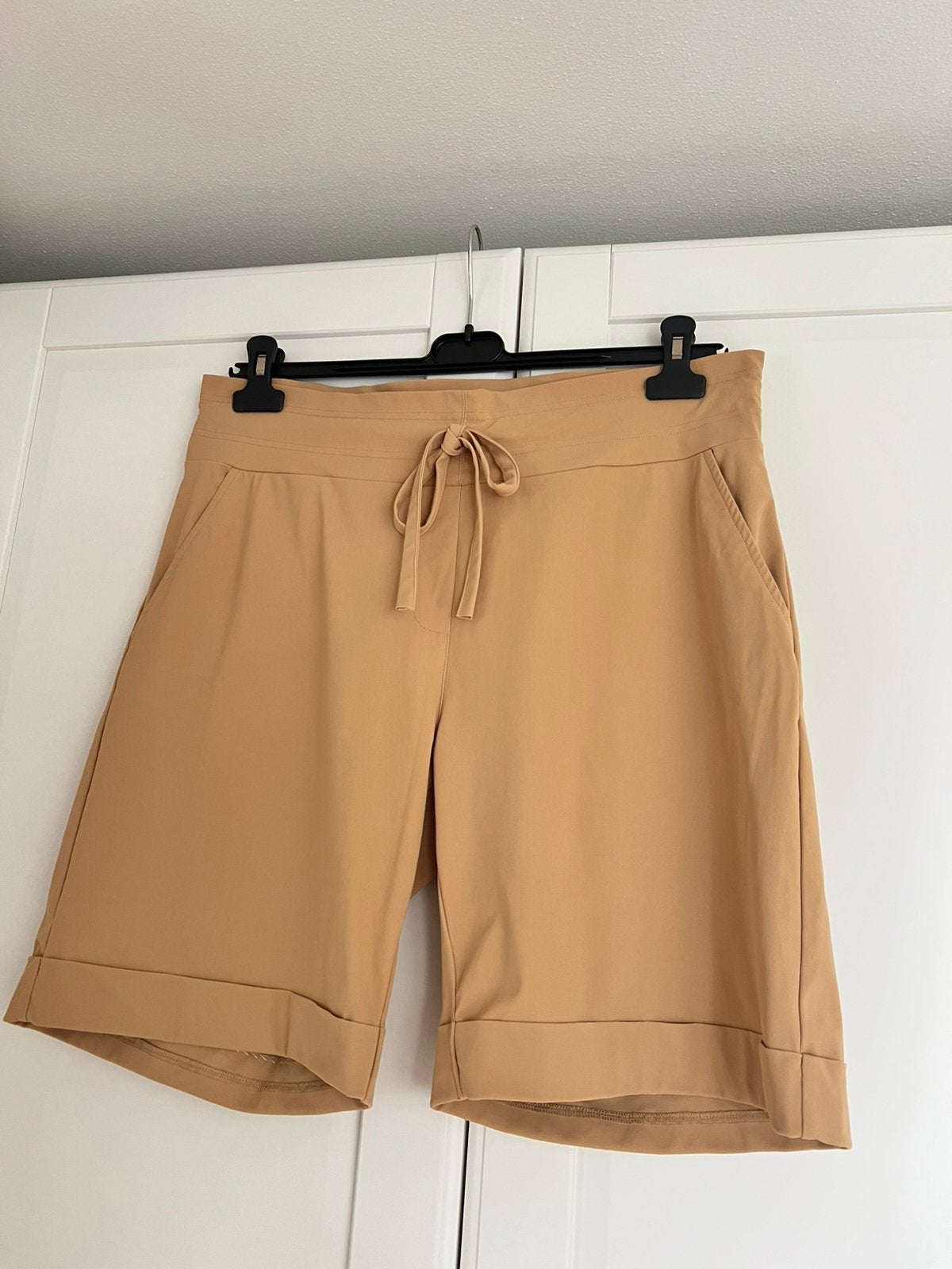 Studio anneloes bermuda korte broek L dark sahara, Overige kleuren, Maat 42/44 (L), Ophalen of Verzenden, Zo goed als nieuw