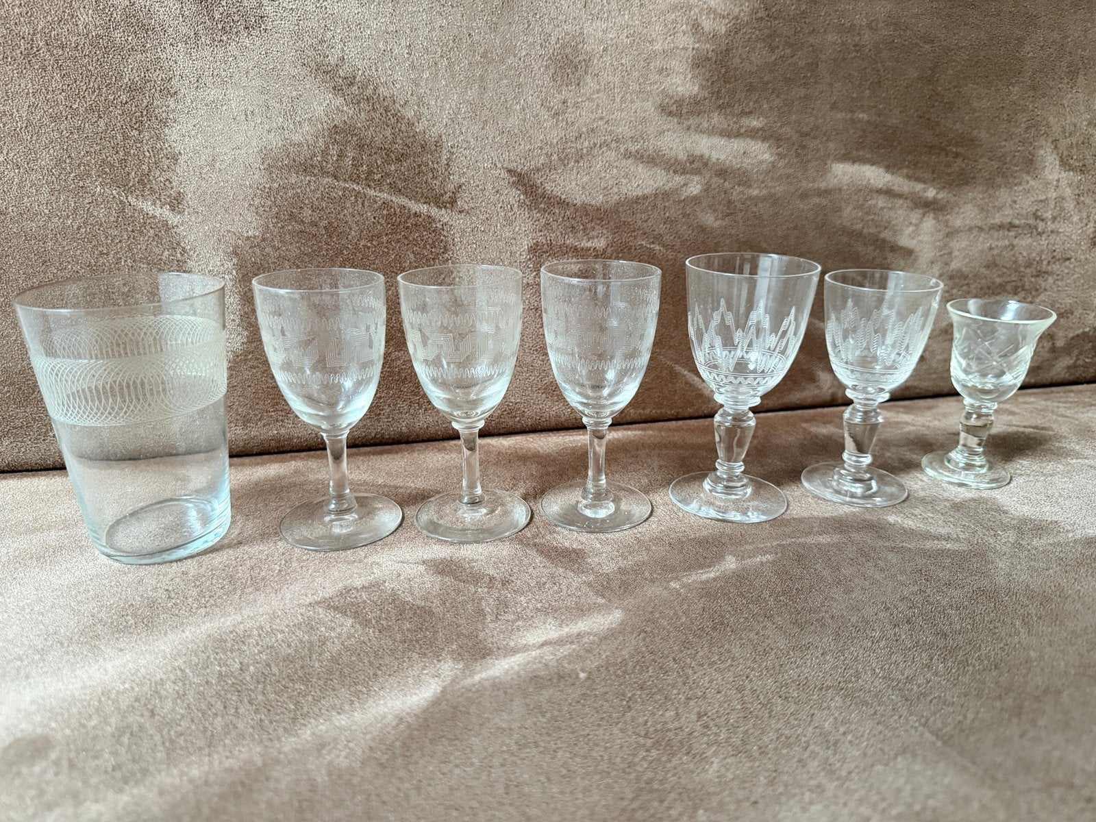 Vintage borrelglaasjes 7 stuks, Verzamelen, Glas en Borrelglaasjes, Ophalen, Zo goed als nieuw, Borrel- of Shotglas