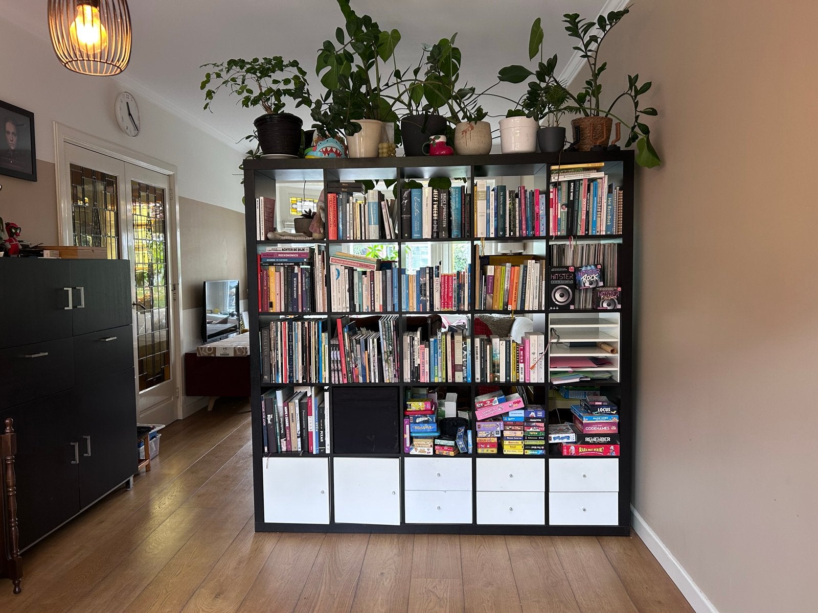 Grote zwarte IKEA KALLAX boekenkast, Huis en Inrichting, Met lade(s), 150 tot 200 cm, Ophalen of Verzenden, Zo goed als nieuw