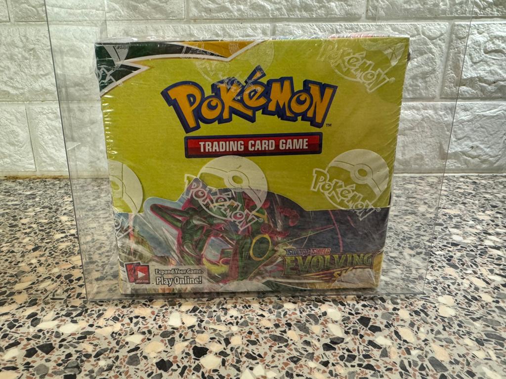Pokemon Evolving Skies Boosterbox, Ophalen of Verzenden, Nieuw, Boosterbox