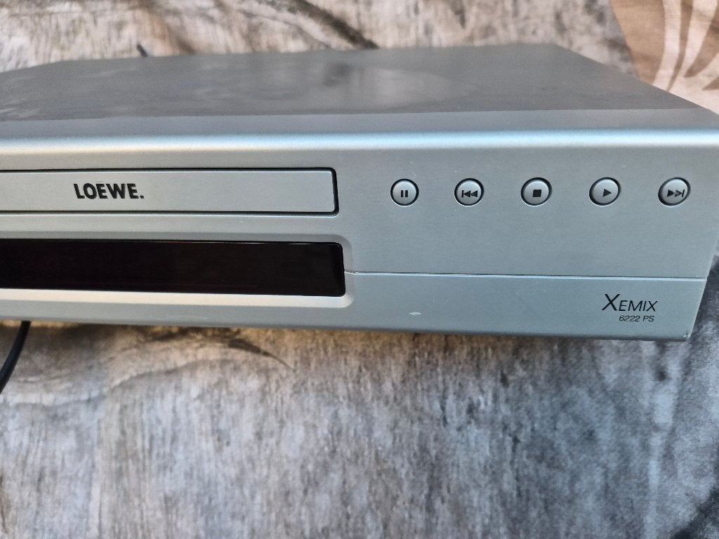 Foto 4 van Loewe Xemix 6222PS Silver DVD speler