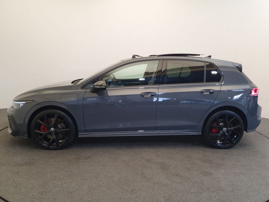 Volkswagen Golf GTE 1.5 eHybrid 272pk DSG/AUT Leder, Pano, W, Auto's, Volkswagen, 12 maanden, 77 km/l, Zwart, 4 cilinders